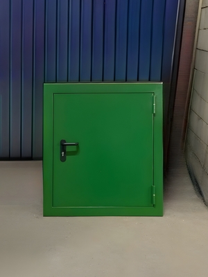 Стальной люк зеленого цвета Стальной люк зеленого цвета